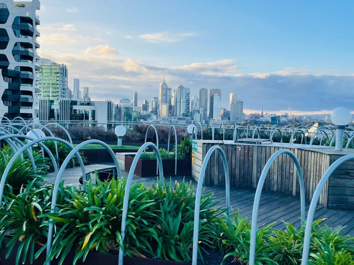 Cozy 1 Bed Apt & Spa,Free Parking ,Phenomena Views Melbourne Buitenkant foto