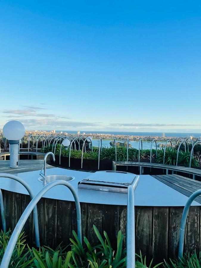 Cozy 1 Bed Apt & Spa,Free Parking ,Phenomena Views Melbourne Buitenkant foto