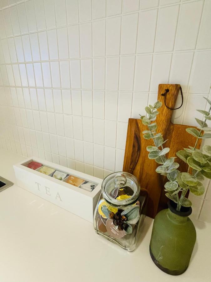 Cozy 1 Bed Apt & Spa,Free Parking ,Phenomena Views Melbourne Buitenkant foto